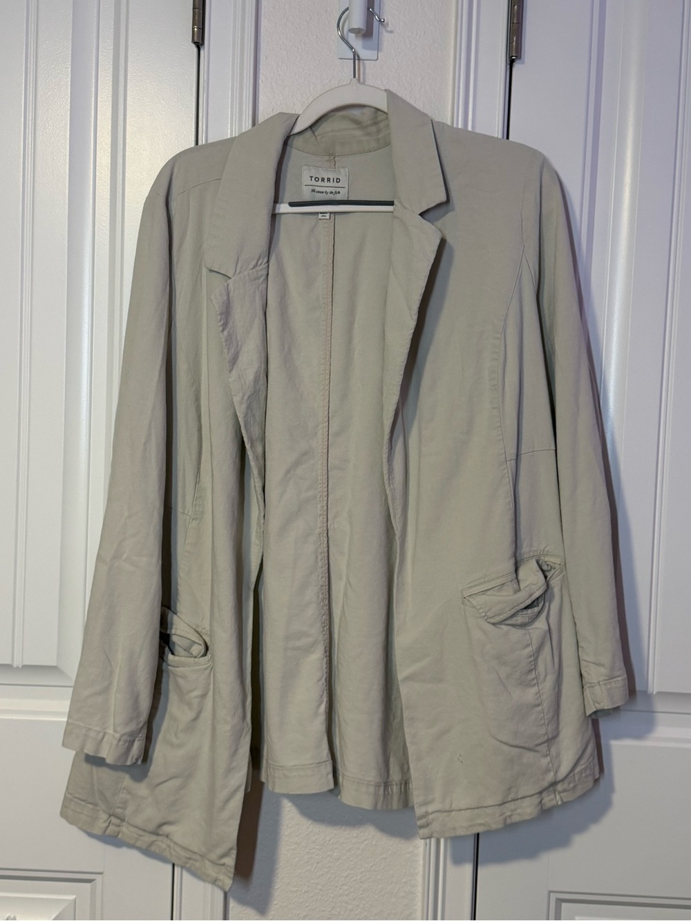 torrid Light Cream Open-Front Blazer Jacket